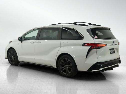 2022 Toyota Sienna XSE