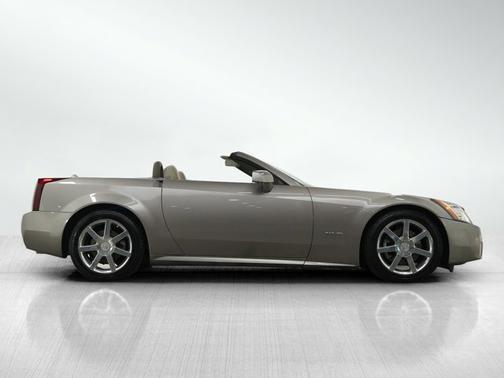 2005 Cadillac XLR Base