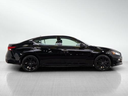 2021 Nissan Altima 2.5 Platinum
