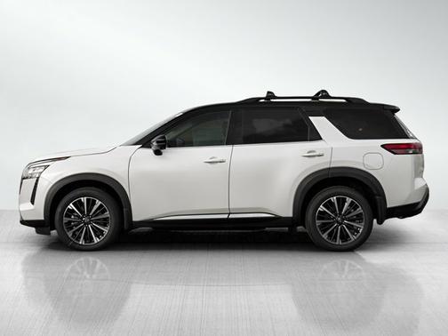 Everest White Pearl/Black 2026 Nissan Pathfinder Platinum