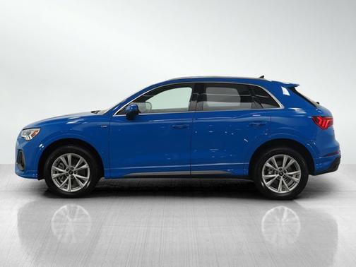2023 Audi Q3 S line Premium