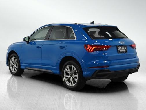 2023 Audi Q3 S line Premium