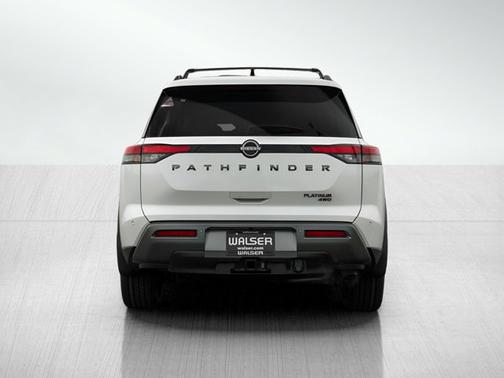 Everest White Pearl Tricoat 2026 Nissan Pathfinder Platinum