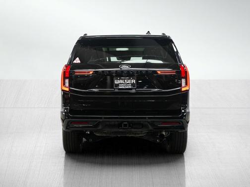 Agate Black Metallic 2025 Ford Expedition Platinum