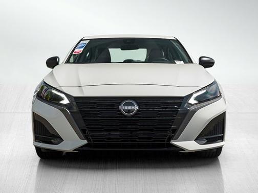 Glacier White 2026 Nissan Altima SV