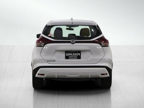 2022 Nissan Kicks S