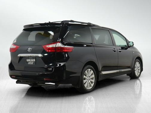 Midnight Black Metallic 2017 Toyota Sienna Limited Premium
