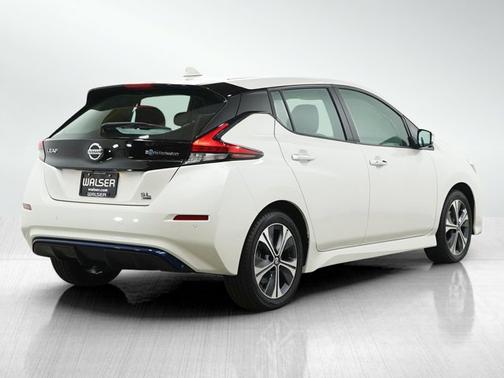 Pearl White Tricoat 2020 Nissan Leaf SL PLUS