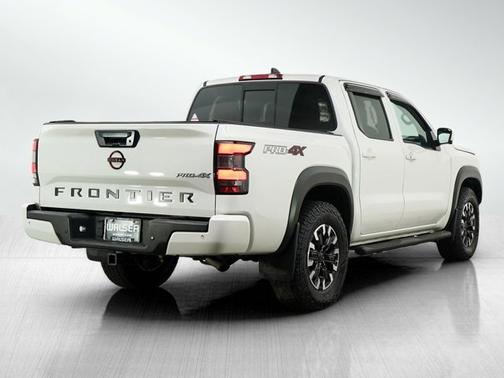 Glacier White 2022 Nissan Frontier PRO-4X