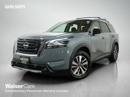 Solid Gray/Super Black 2022 Nissan Pathfinder SL