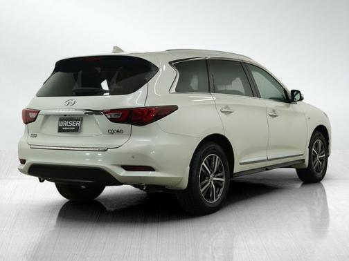 2016 INFINITI QX60 Base (CVT)