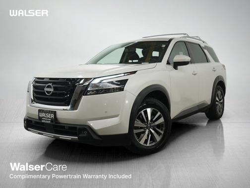 Pearl White Tricoat 2022 Nissan Pathfinder SL