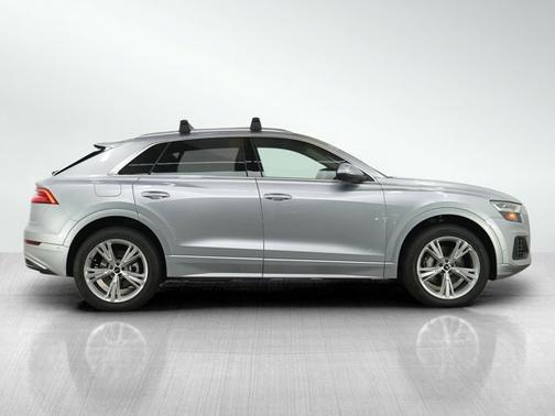 Silver Metallic 2022 Audi Q8 Premium