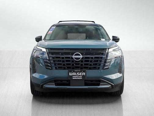 Baltic Teal/Super Black 2026 Nissan Pathfinder Platinum
