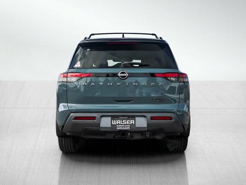 Baltic Teal/Super Black 2026 Nissan Pathfinder Platinum