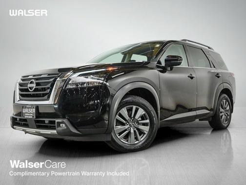 Obsidian Green Pearl 2023 Nissan Pathfinder SV