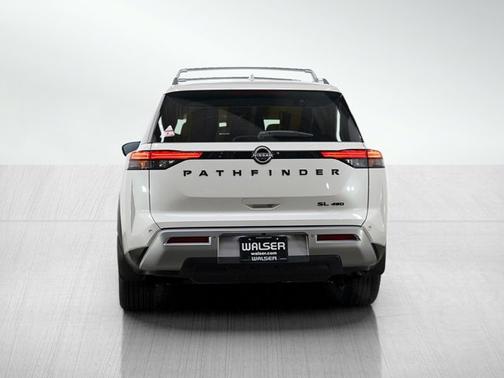 Pearl White Tricoat 2022 Nissan Pathfinder SL