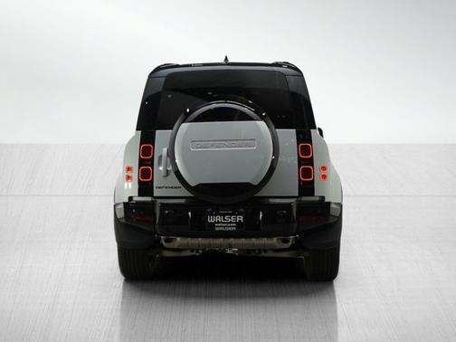 2024 Land Rover Defender X-Dynamic SE