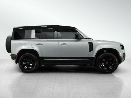 2024 Land Rover Defender X-Dynamic SE