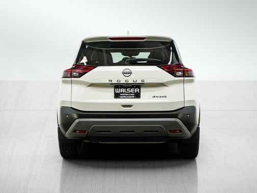 Pearl White Tricoat 2023 Nissan Rogue SV