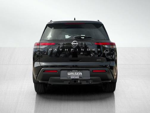 Super Black 2026 Nissan Pathfinder SV