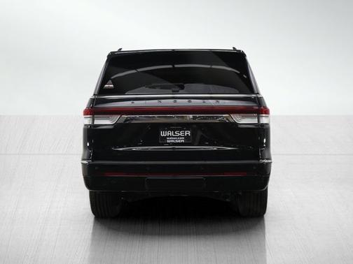 Infinite Black Metallic Clearcoat 2024 Lincoln Navigator L Black Label