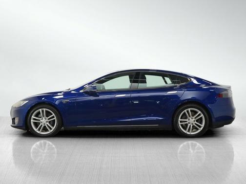 2016 Tesla Model S 70D