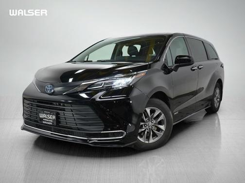 2021 Toyota Sienna XLE