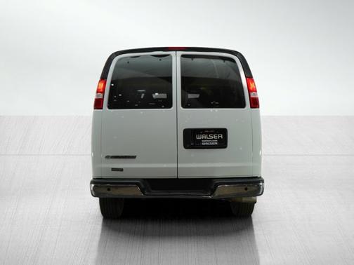 2022 Chevrolet Express 3500 LT