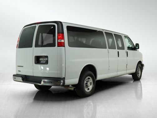 2022 Chevrolet Express 3500 LT