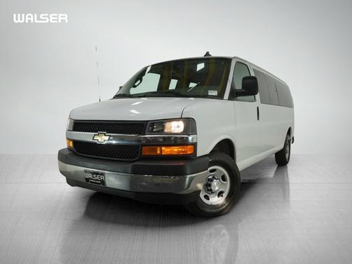 2022 Chevrolet Express 3500 LT