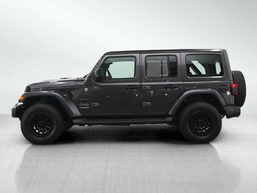 Granite Crystal Metallic Clearcoat 2020 Jeep Wrangler Sahara
