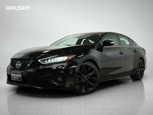 2023 Nissan Maxima SR
