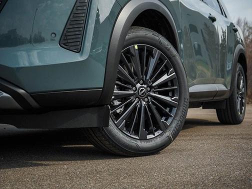 Baltic Teal 2026 Nissan Pathfinder SL
