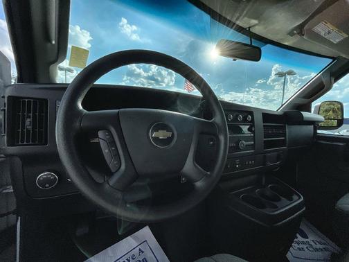 2022 Chevrolet Express 3500 RWD 3500 Extended Wheelbase LS