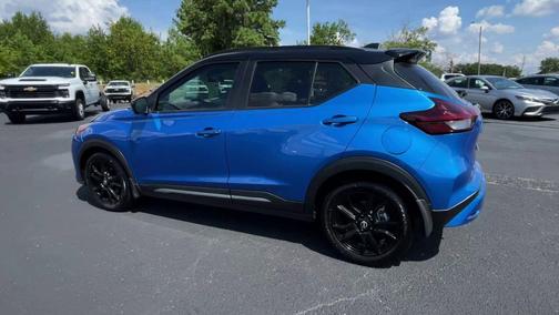 2024 Nissan Kicks SR