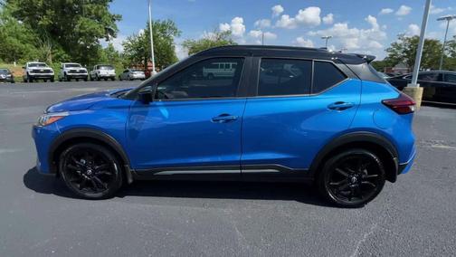 2024 Nissan Kicks SR