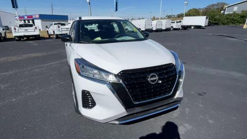 2023 Nissan Kicks S