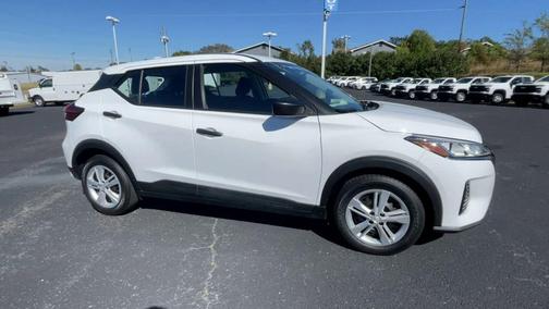 2023 Nissan Kicks S