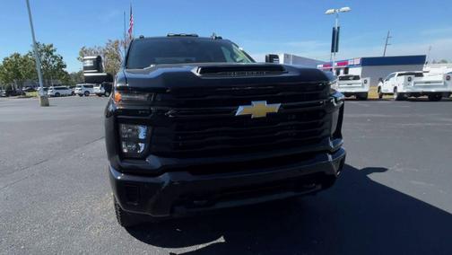 2025 Chevrolet Silverado 2500 Custom