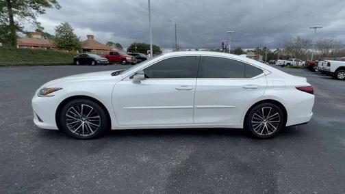 2022 Lexus ES 350 Base