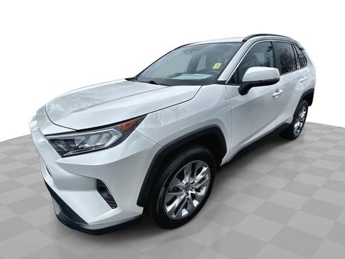 2021 Toyota RAV4 XLE Premium