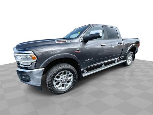 2022 RAM 2500 Laramie Crew Cab 4x4 6'4' Box