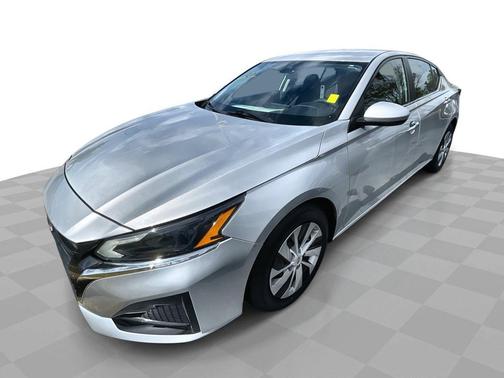 2023 Nissan Altima S FWD