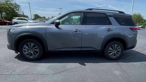 2024 Nissan Pathfinder SV 4WD