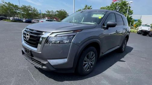 2024 Nissan Pathfinder SV 4WD