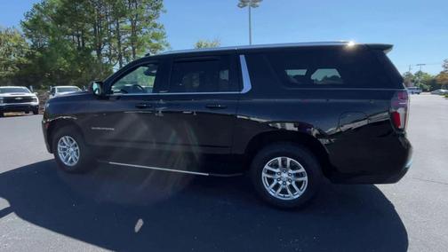 2022 Chevrolet Suburban LT