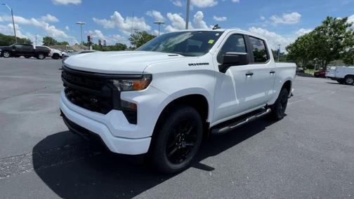 2025 Chevrolet Silverado 1500 Custom