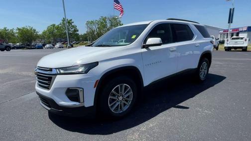 Summit White 2023 Chevrolet Traverse LT Cloth