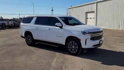 2022 Chevrolet Suburban LT